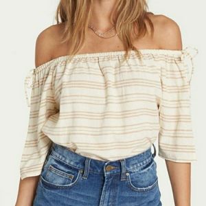 🆕️Billabong Match Up Top Color Cream Size Large
